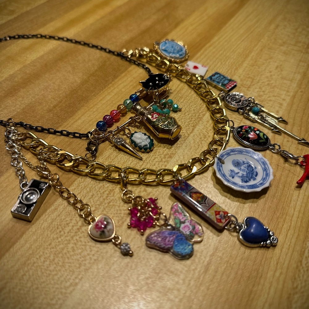 Charm necklace ✨🌈 - Picture 3 of 3